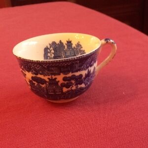 Blue Willow Vintage Teacup Excellent Condition